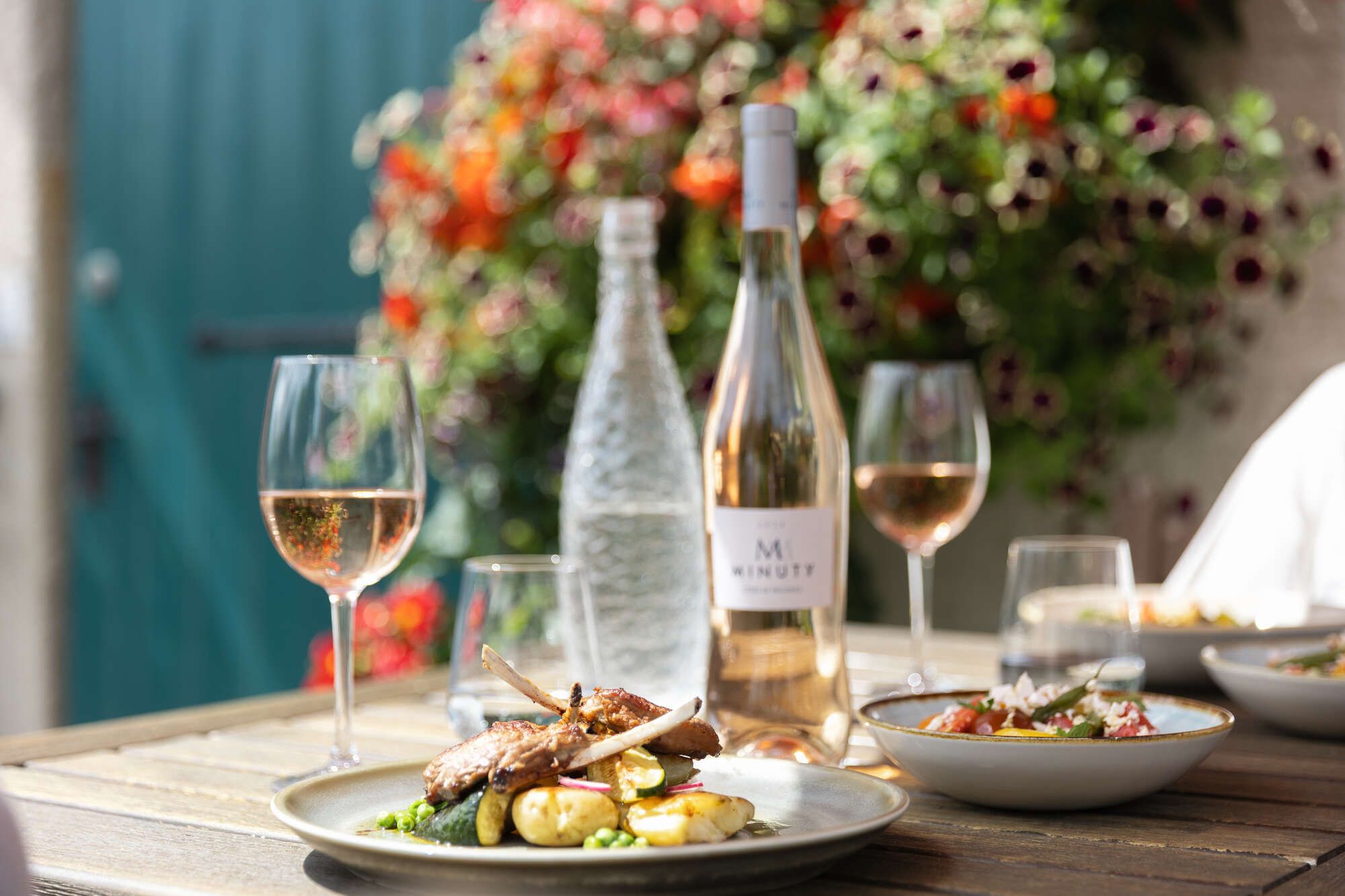 Rose wine with fresh seasoanl food